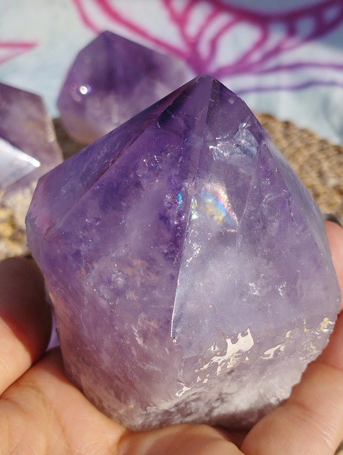 PUNTA MAESTRA ARCOIRIS DE AMATISTA SEMIPULIDA MOD.2