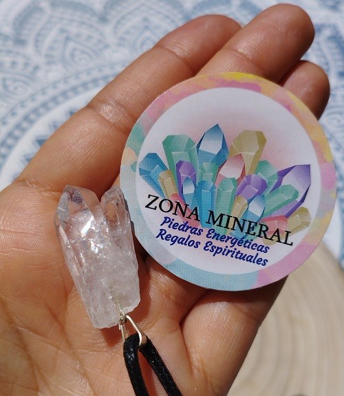 COLGANTE PUNTA MAESTRA GEMELAR NATURAL DE CUARZO