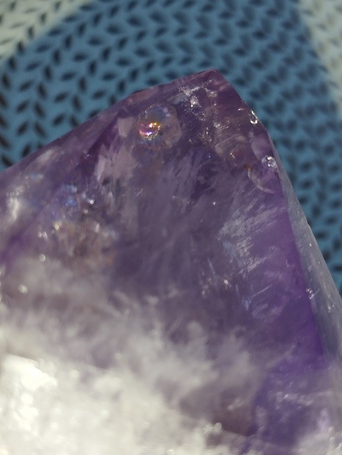 PUNTA MAESTRA ARCOIRIS DE AMATISTA SEMIPULIDA MOD.7