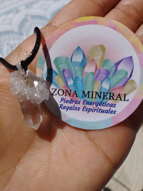 COLGANTE PUNTA MAESTRA ABUNDANCIA DE CUARZO