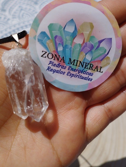 COLGANTE PUNTA MAESTRA ABRAZO DE CUARZO