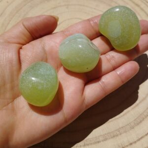 JADE VERDE RODADO MEDIANO