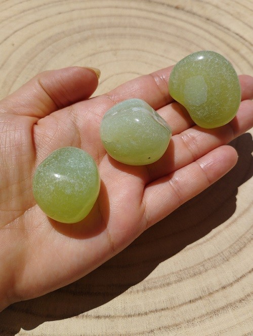 JADE VERDE RODADO MEDIANO