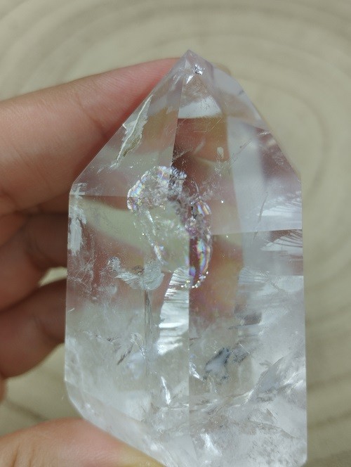 PUNTA MAESTRA ARCOIRIS DE CUARZO BLANCO PULIDA