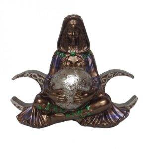 FIGURA TRIPLE DIOSA