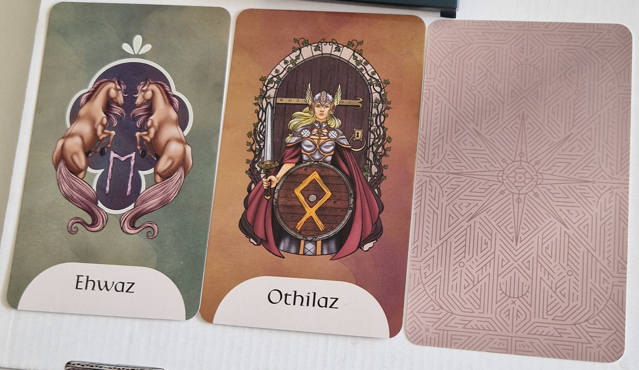 MAGIA RUNICA CARTAS + GUIA - Imagen 4
